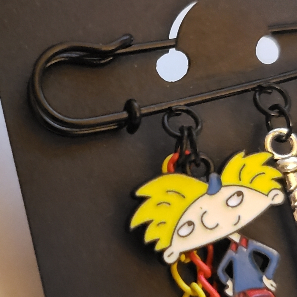 Handmade Hey Arnold Helga Charm Safety Pin Brooch - Picture 4 of 4